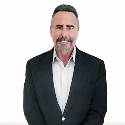 Portrait of Mark Frissora