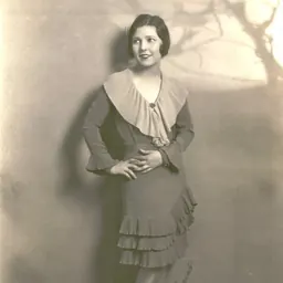 Portrait of Barbara Luddy