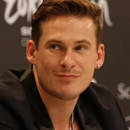 Portrait of Lee Ryan