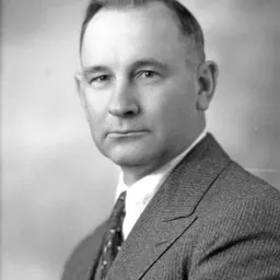 Portrait of Victor Skinner