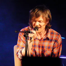 Portrait of Roddy Woomble