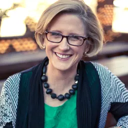 Portrait of Julie Pennington-Russell