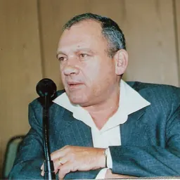 Portrait of Uri Gordon