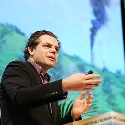Portrait of Renzo Martens