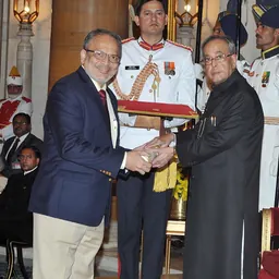 Portrait of Prof. (Dr.) Tejas Madhusudan Patel