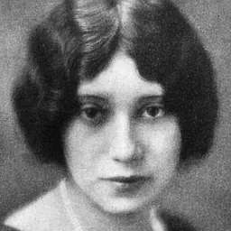 Portrait of Rae Bernstein