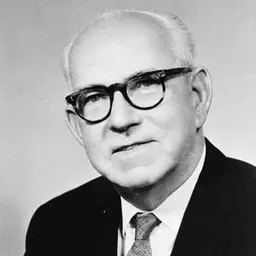 Portrait of Bob Heffron