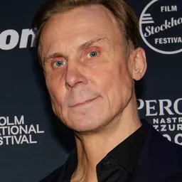 Portrait of Simon Norrthon