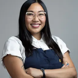 Portrait of Nini Nguyen
