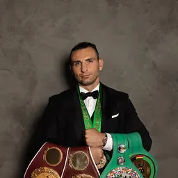 Portrait of Noel Mikaelian