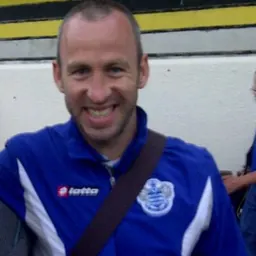 Portrait of Shaun Derry