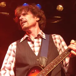 Portrait of Eric Bazilian