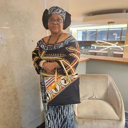 Portrait of Esther Omam Njomo