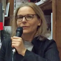 Portrait of Camille Laurens