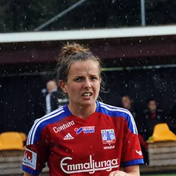 Portrait of Hayley Lauder