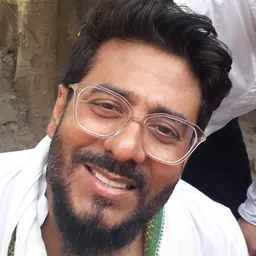Portrait of Raj Chakraborty