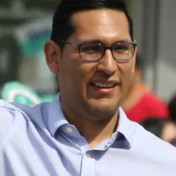 Portrait of Tony Vargas