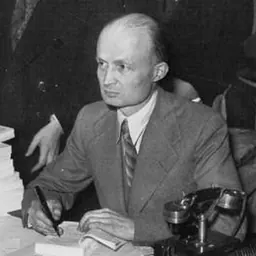 Portrait of Joseph Peyré
