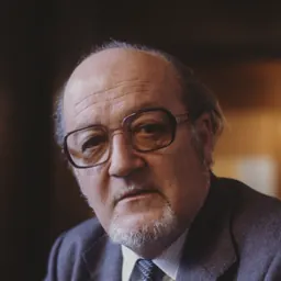 Portrait of Roger Schaffter
