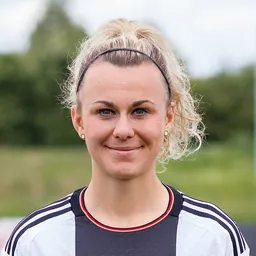 Portrait of Lena Lattwein