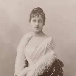 Portrait of Lucie Manvel