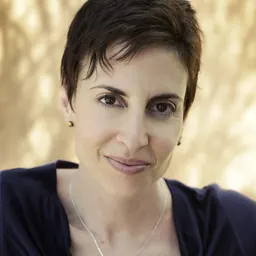 Portrait of Lauren Camp