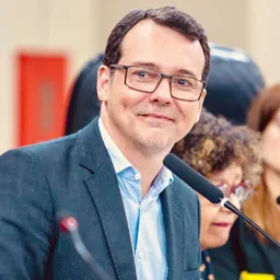 Portrait of Lúdio Cabral
