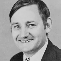 Portrait of Russ Potts