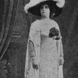 Portrait of Elena Jordi