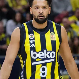 Portrait of Skylar Mays