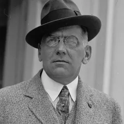 Portrait of Vernon Howe Bailey