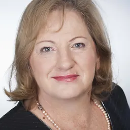 Portrait of Andrea Zlatar-Violić