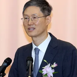 Portrait of Moon Hyungbae