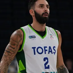 Portrait of Alex Pérez