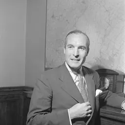 Portrait of Dana Porter
