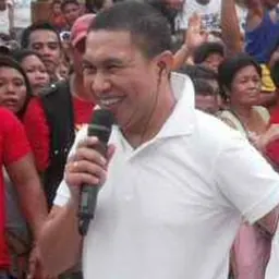 Portrait of Jose Manalo