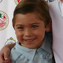 Portrait of Raymond Ochoa