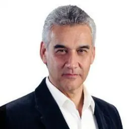 Portrait of Víctor Barrueto