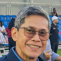 Portrait of Walter Torres