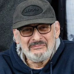 Portrait of Lee Shapiro