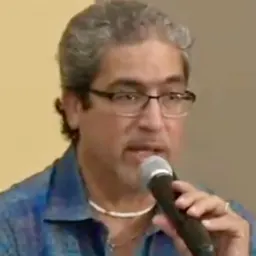 Portrait of Carlos Mariani