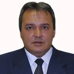 Portrait of Hernán Damiani