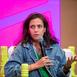 Portrait of Hala Alyan