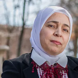 Portrait of Amina Khoulani