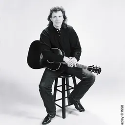 Portrait of Tom Dundee