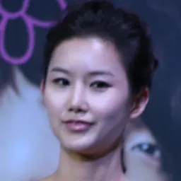 Portrait of Hwang Hyun-hee