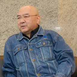 Portrait of Samuel Yin