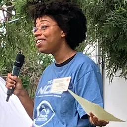 Portrait of Diona Reasonover