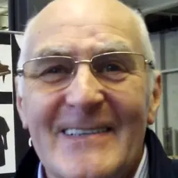 Portrait of Les Maguire