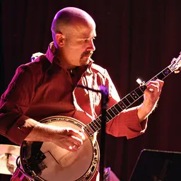 Portrait of Tony Furtado